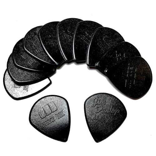 JIM DUNLOP 47R JAZZ III BK 1.38 Picks x 12