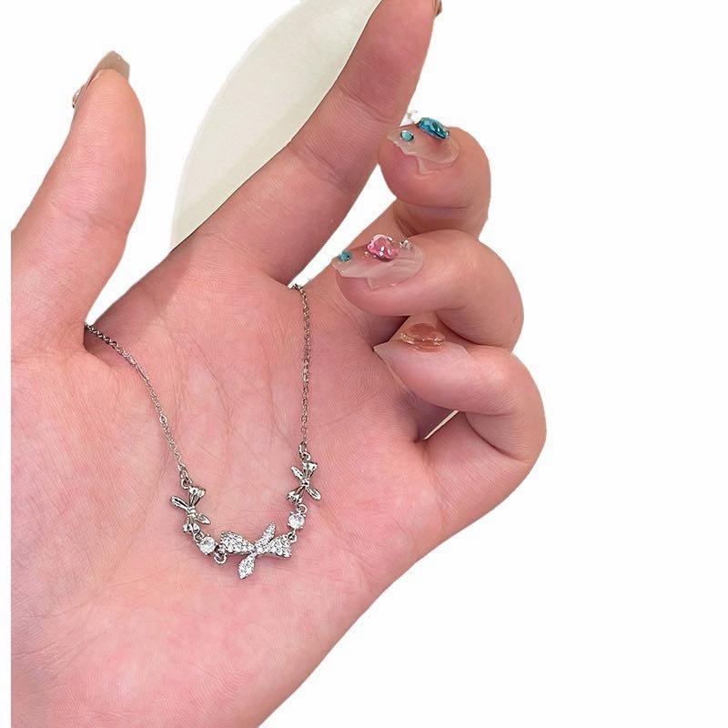 Elegant Japanese-Korean Zirconia Bow Necklace - Women's Summer Light Luxury Clavicle Chain