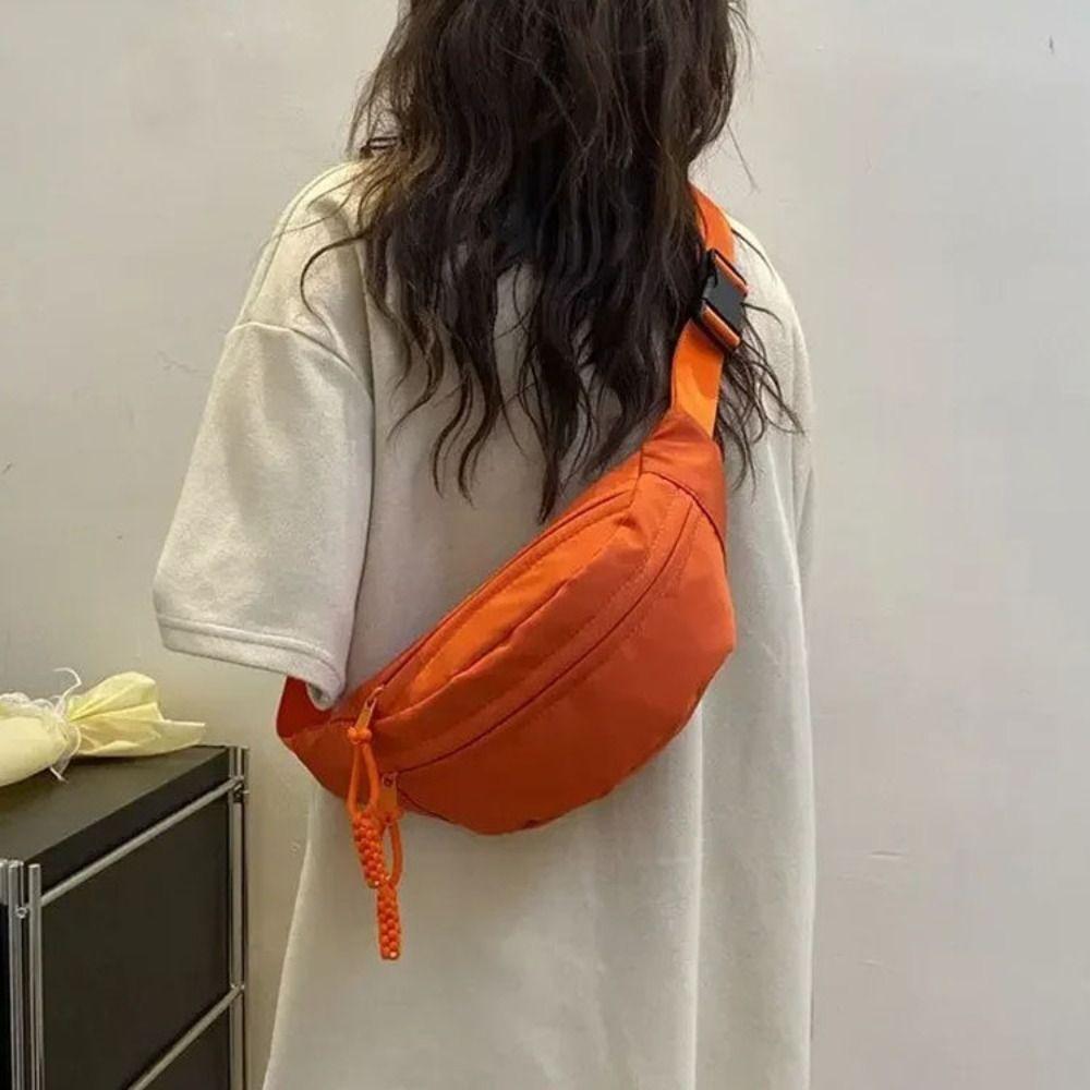 Half Moon Women's Chest Bag Oxford Cloth Waterproof Crossbody Bag Large Capacity Multifunctional Running Belt Bags Travel