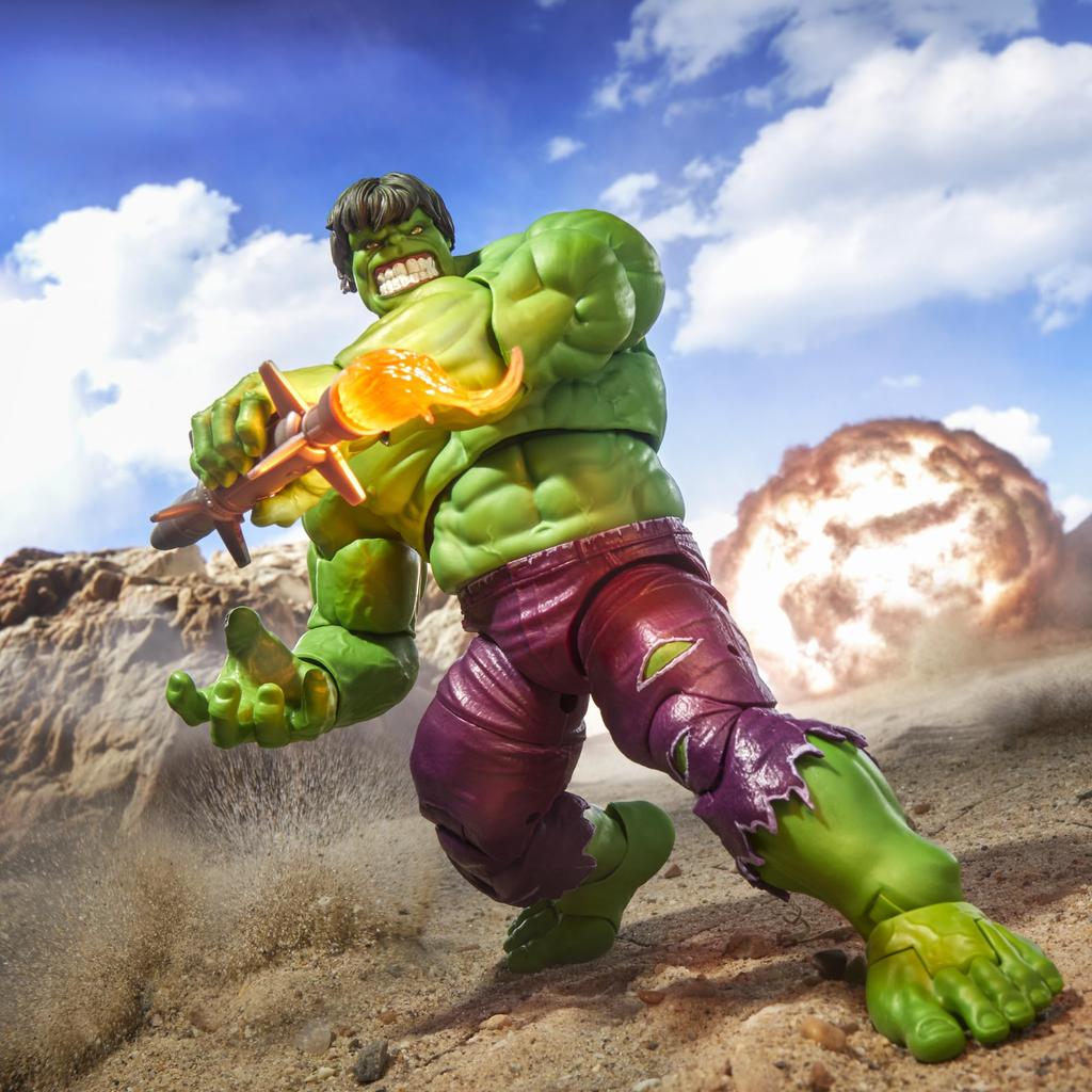 Hasbro Marvel Legends Maximum Series Deluxe Hulk Comics Collectible Action Figure with Incredible Articulation and Amazing Accessories Authentic Hulk,