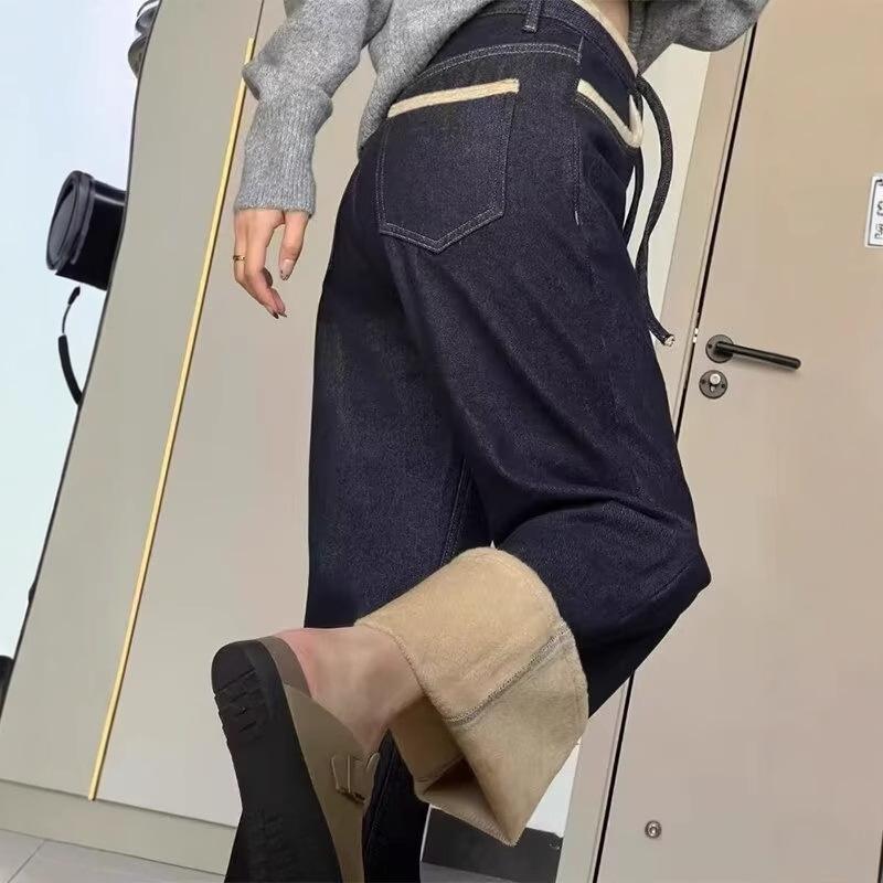 Women's Retro Dark Blue Fleece-Lined Wide-Leg Jeans - Cozy, Loose Design for Autumn/Winter