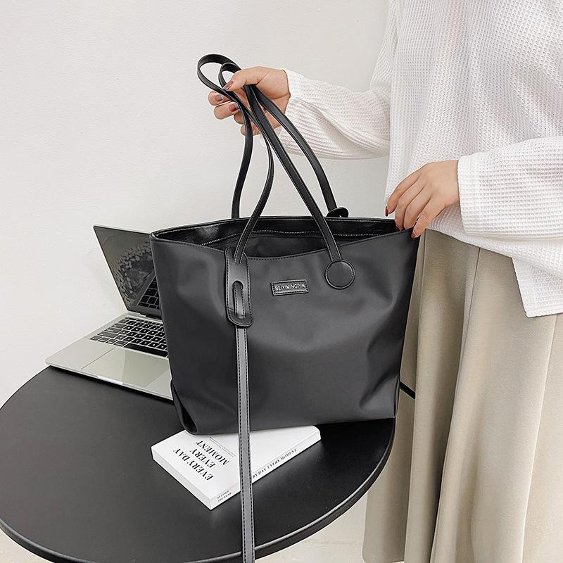 Nylon large bag autumn new trendy fashion simple shoulder bag high sense large capacity tote bag