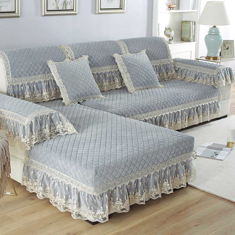 

Crystal Velvet Gray European Style Non Slip Armrest Pillowcase Fabric