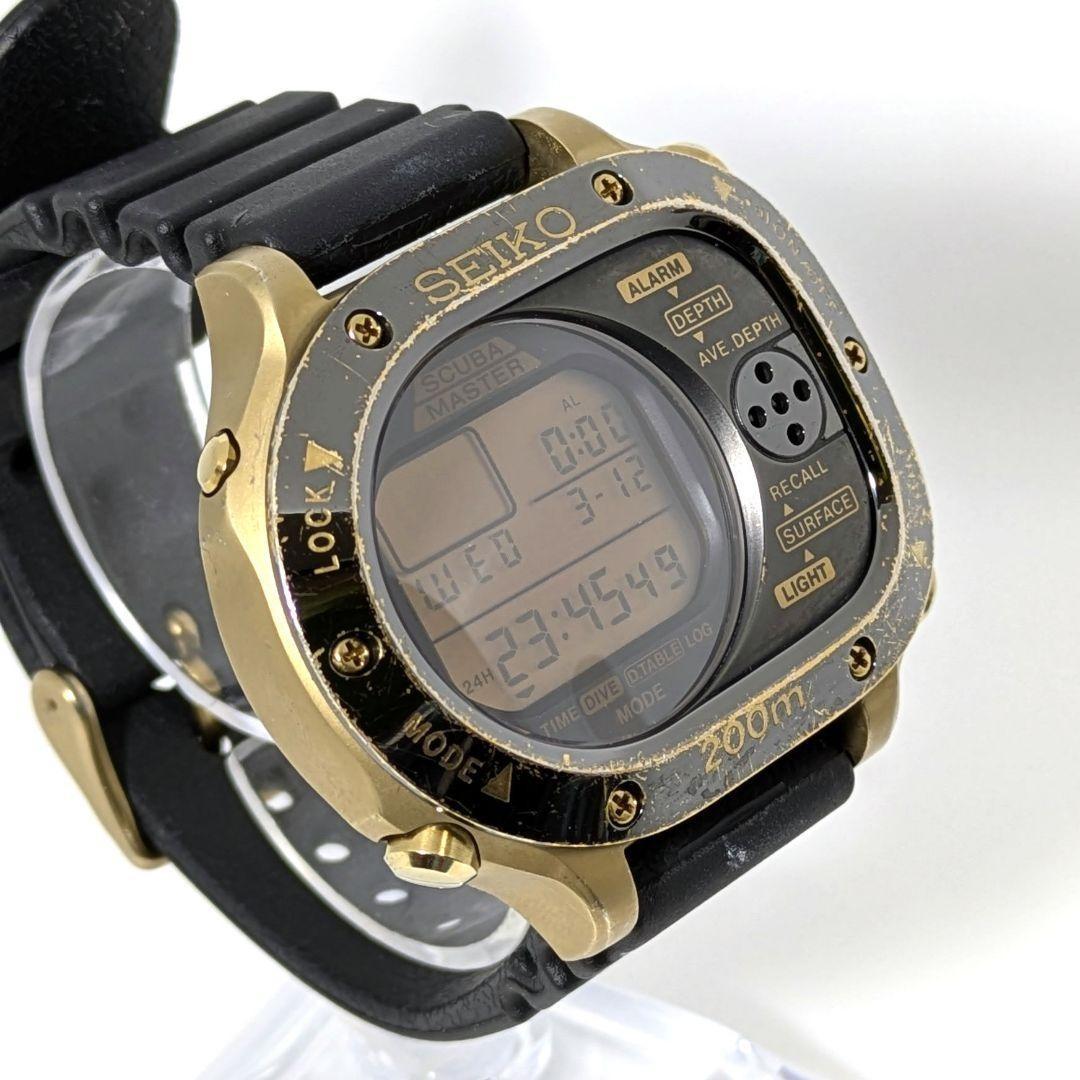 SEIKO Scubamaster M725-5A00 Digital Dive Watch