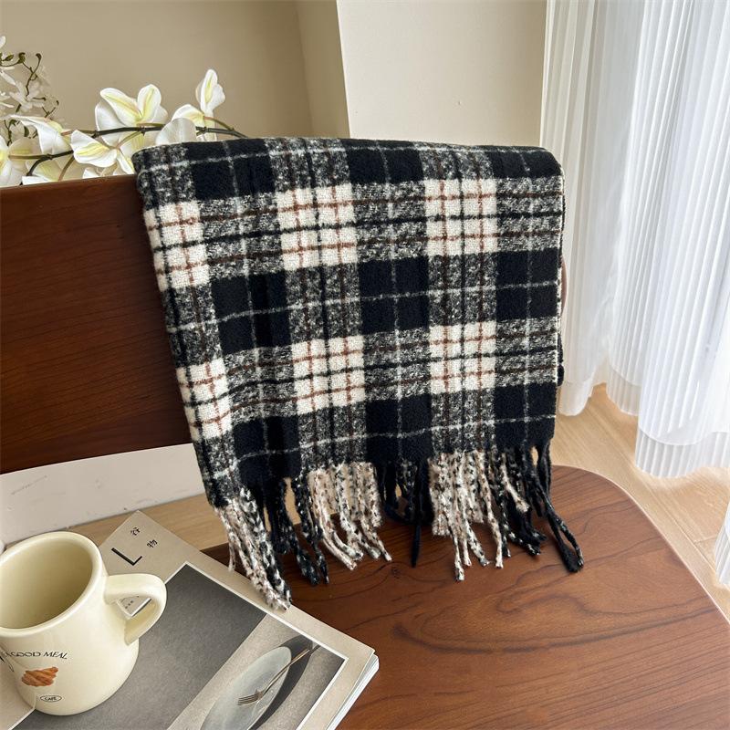 Versatile Imitation Cashmere Tassel Soft And Sticky Plaid Scarf For Women'S Winter Luxury New Fashionable Thickened Warm Shawl