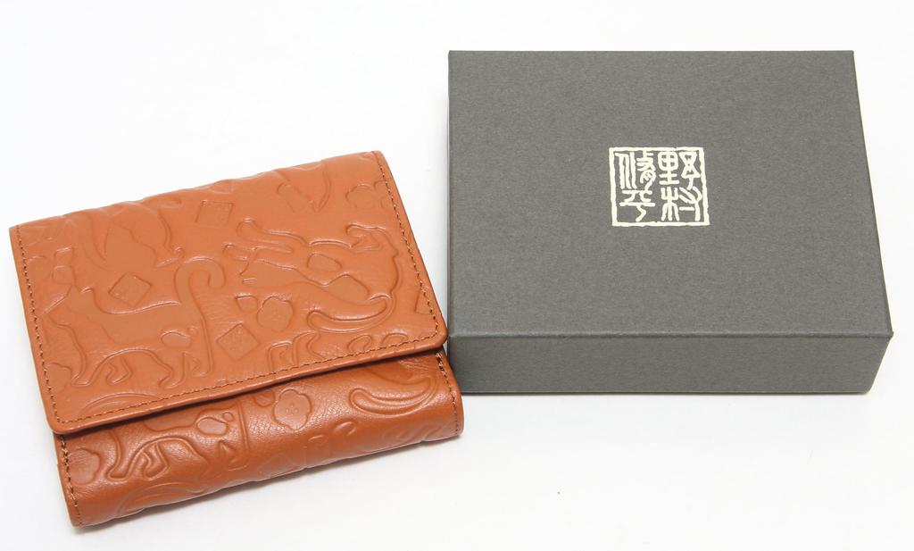 Women's cat print bifold wallet with coin purse and bill compartment, by Shuhei Nomura, brown