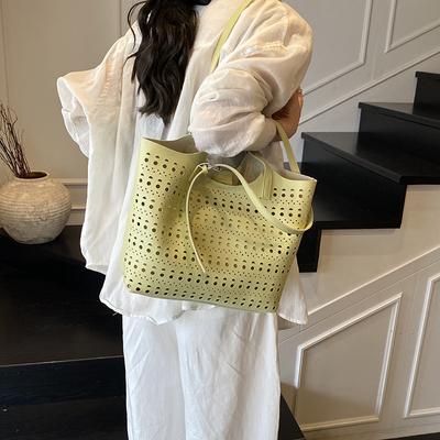 Summer Bag Large Capacity Women's Armpit Commuter Bag 2025 New Simple Hollow Tote Bag Fashionable Shoulder Bag