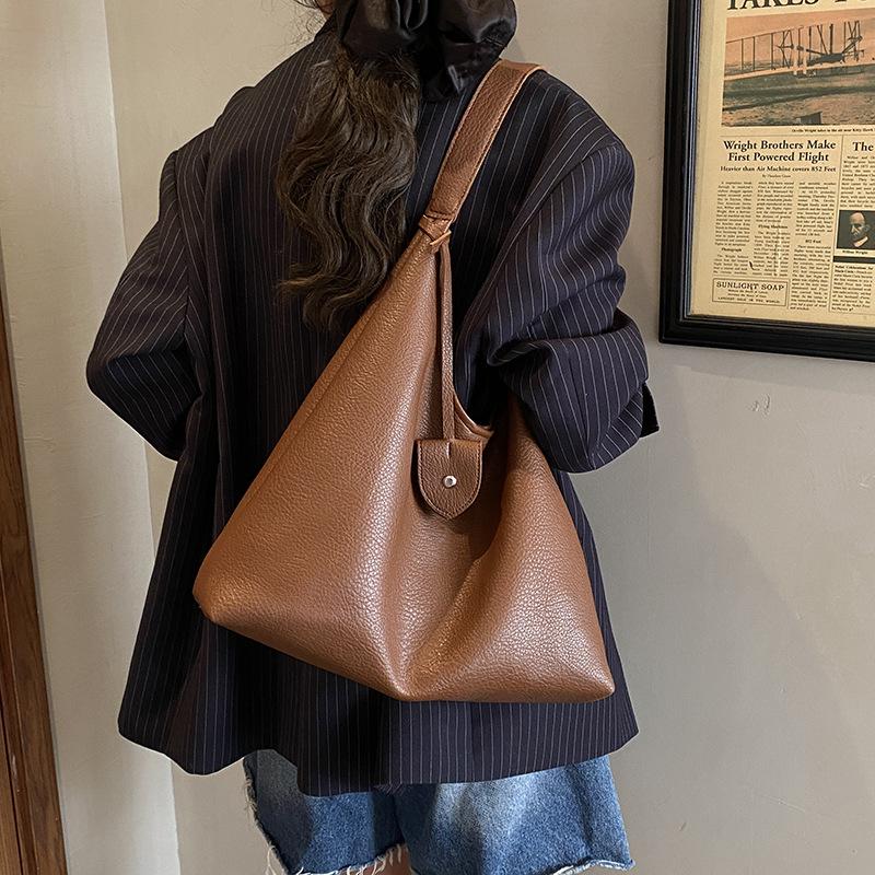 Premium texture large-capacity bag women's 2025 autumn and winter new Maillard relaxation casual shoulder tote bag