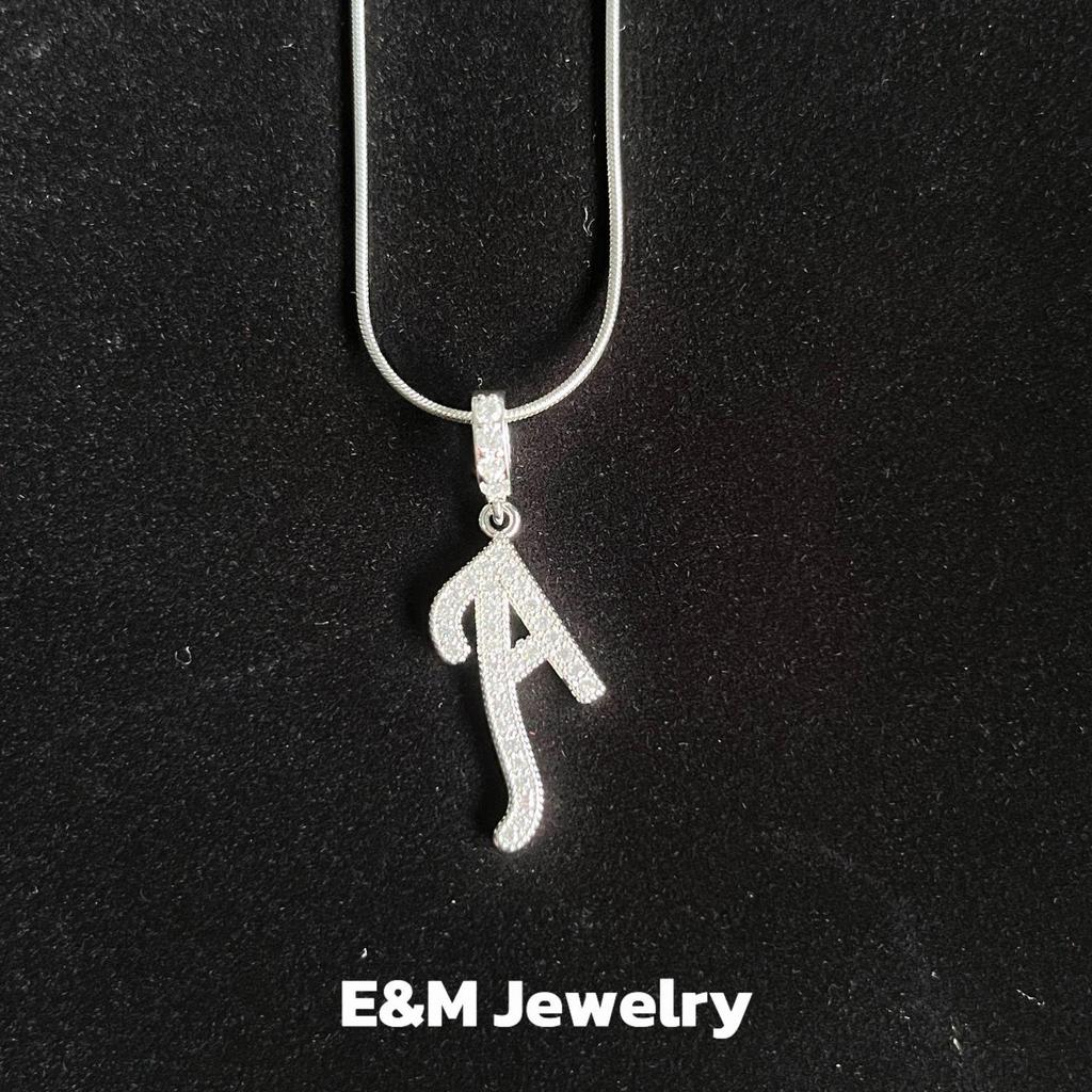 Königliches Hof-Halsband inspiriert von Mean Girls - Set mit Anhängern: Kreuz, Krone & römische Ziffern, vollständig besetzt mit Zirkonia - Luxuriöser, vergoldeter Kupfer-Choker für Damen
