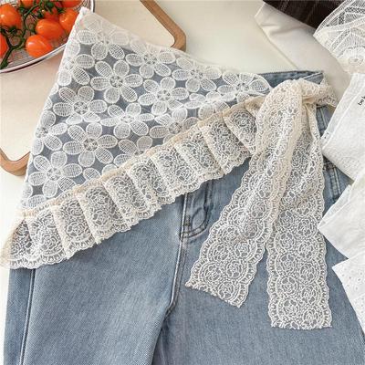 Retro-Seidendreieckschal mit Spitzenrand und Midirock-Kombination für Damen