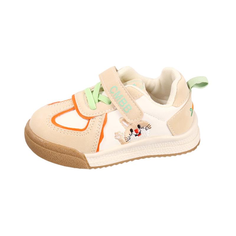 Girls shoes autumn 2025 new super fire children's sports shoes silver girls moral training shoes women's treasure casual board shoes