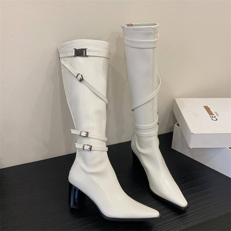 

2025 осень и зима ботинки на толстом каблуке супер крутые рыцарские ботинки женские с ремешком и пряжкой на молнии сзади белые ботфорты 39