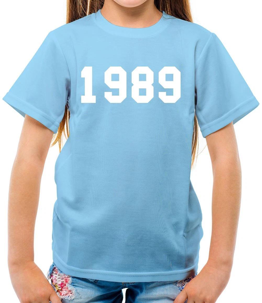 

1989 College Style - Kids T-Shirt - Musician Birthday Gig Love Taylor 100