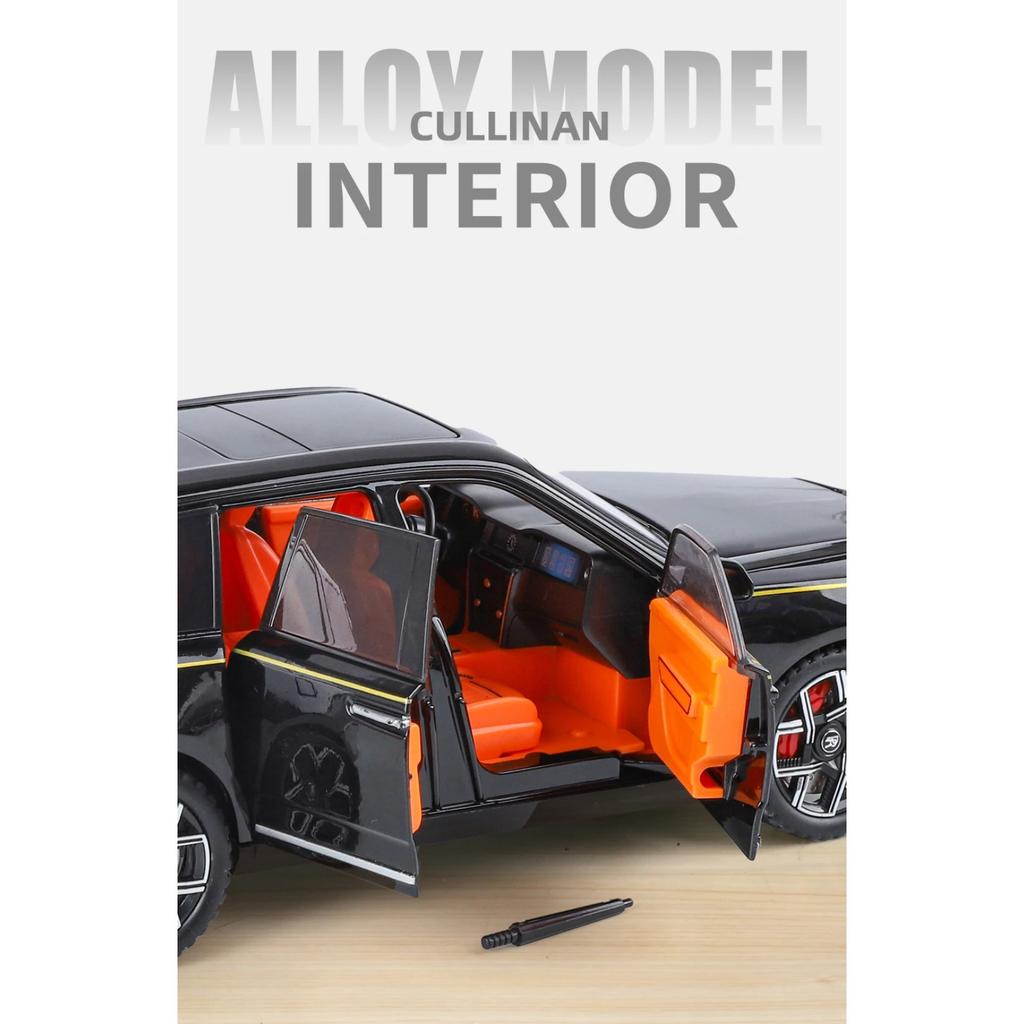 1/24 Rolls Royce Cullinan SUV Alloy Diecast Model Starry Sky Roof Car Toy Children Toy Gift Collection Decoration Ornaments