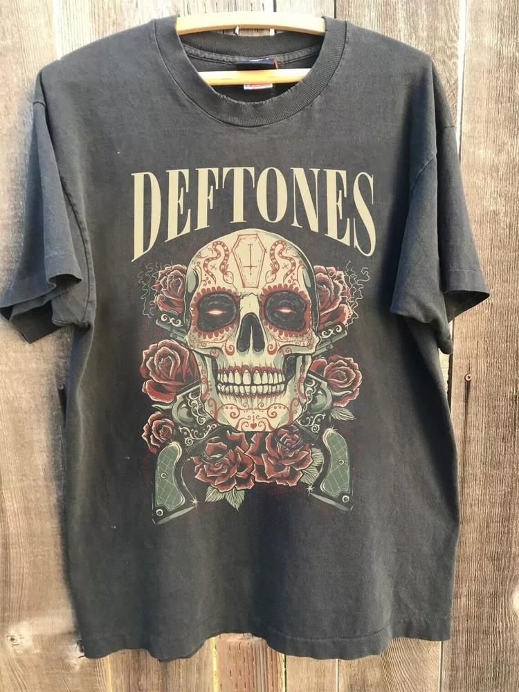 Vintage 90#039s Deftones Saturday Night Wrist Album 2006 Charcoal Unisex Tshirt Unisex T-Shirt