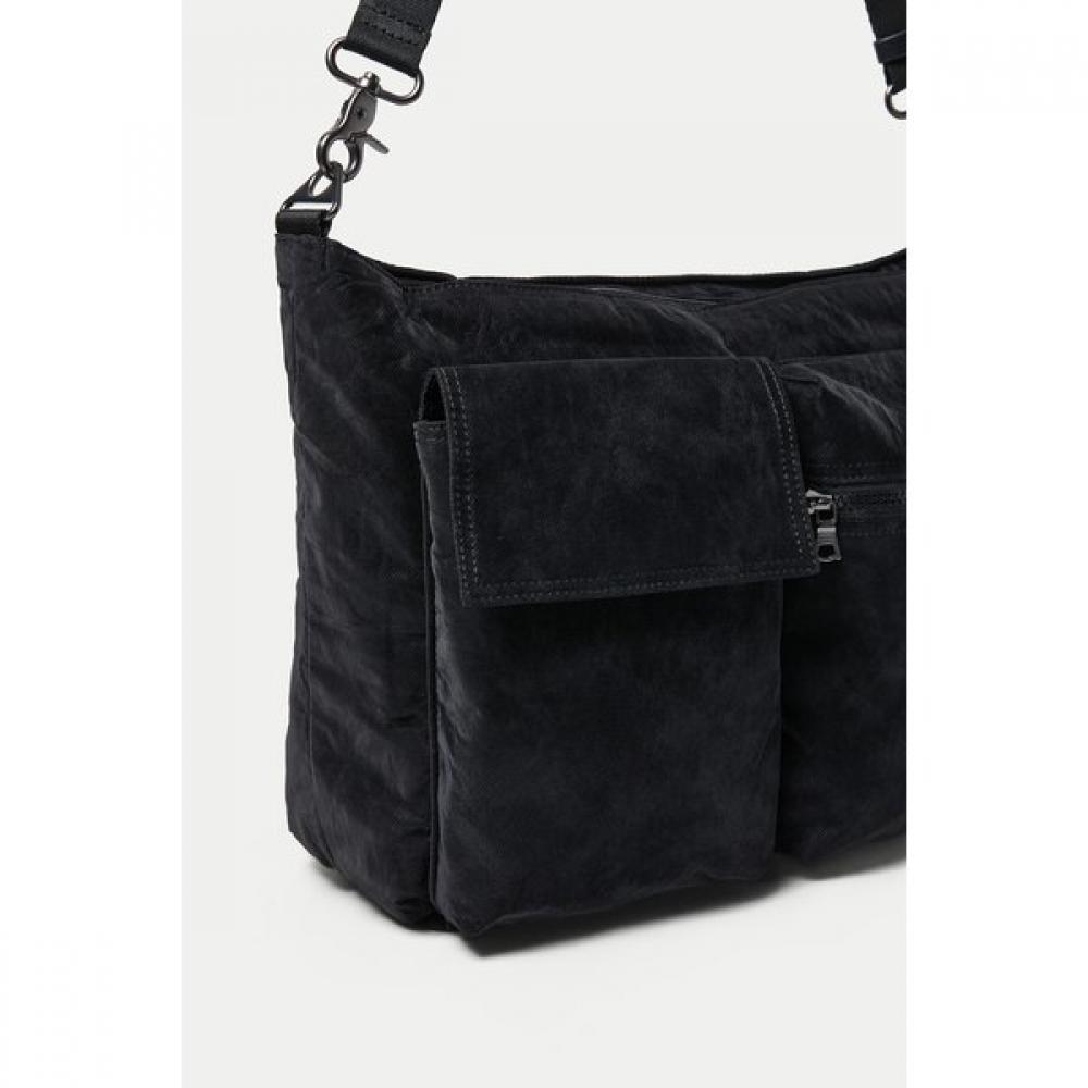 SERIES Velvetin Crossbody Bag Black Ssbax26501bkx