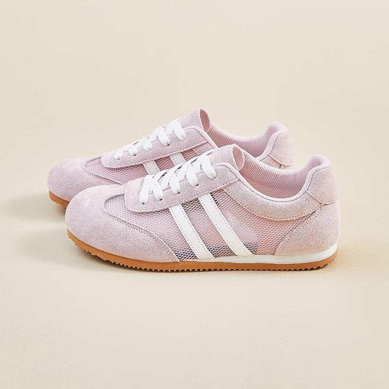 

Women s shoes Red German training shoes Women s 2025 new summer lightweight sports shoes Thin mesh breathable casual Forrest Gump shoes 40