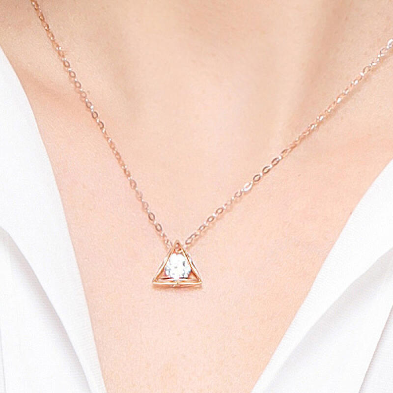 MAISON DE SHE 14K Gold Triangle Necklace