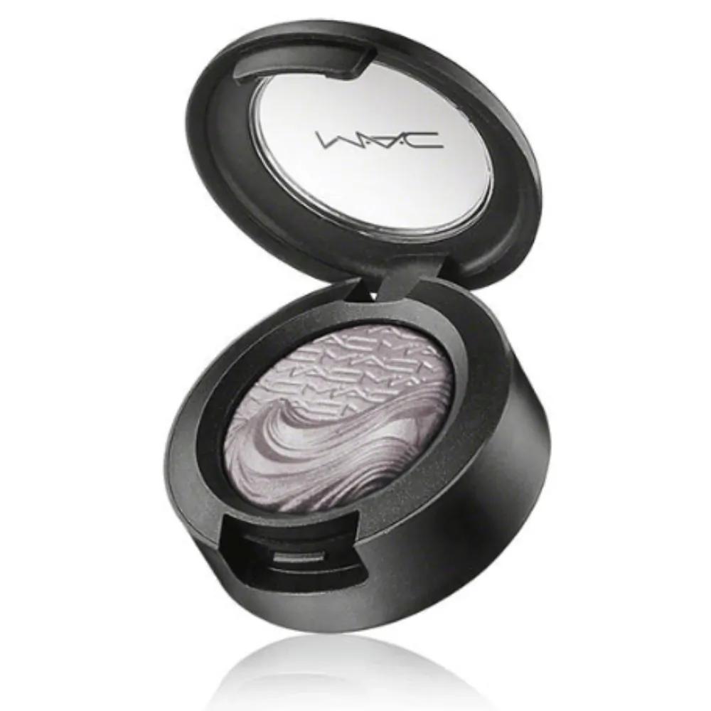 MAC Eyeshadow Extra Dimension Girlfriend Fathoms Deep