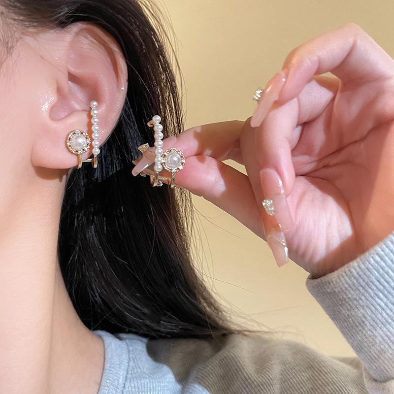 French Retro Geometric Pearl Earrings - S925 Silver Needle, High-End Light Luxury Design