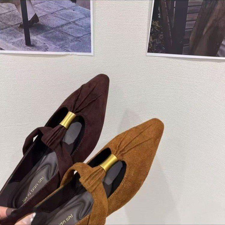 

Женские туфли-лодочки на плоской подошве с неглубоким вырезом, французские весенне-осенние туфли с ремешком, с внутренней платформой, 2025, ретро туфли Мэри Джейн, новые балетки на одном ремешке 40 коричневый