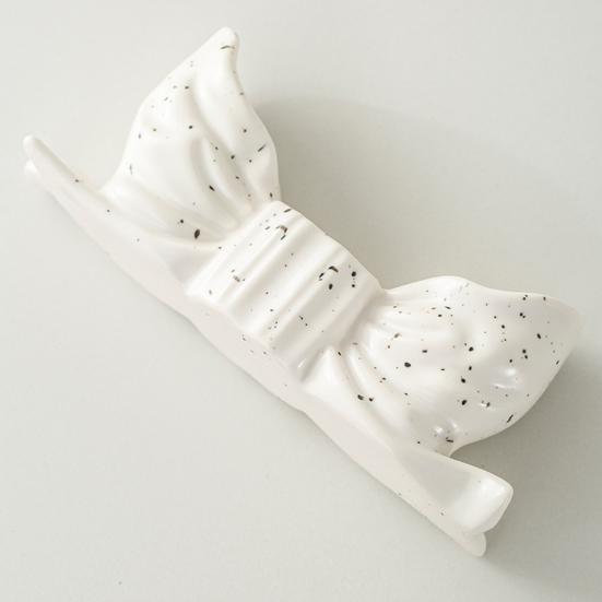 Ceramic Bow Candle Holder Taper Candle Stand Candlestick Table Centerpiece Holiday Party Home Office Desktop Decoration Ornament