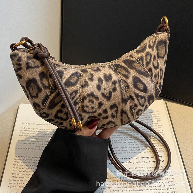 Niche Design Leopard Print Croissant Bag Women's 2025 New Spice Girl Style Dumpling Bag Women's Shoulder Crossbody Small Bag