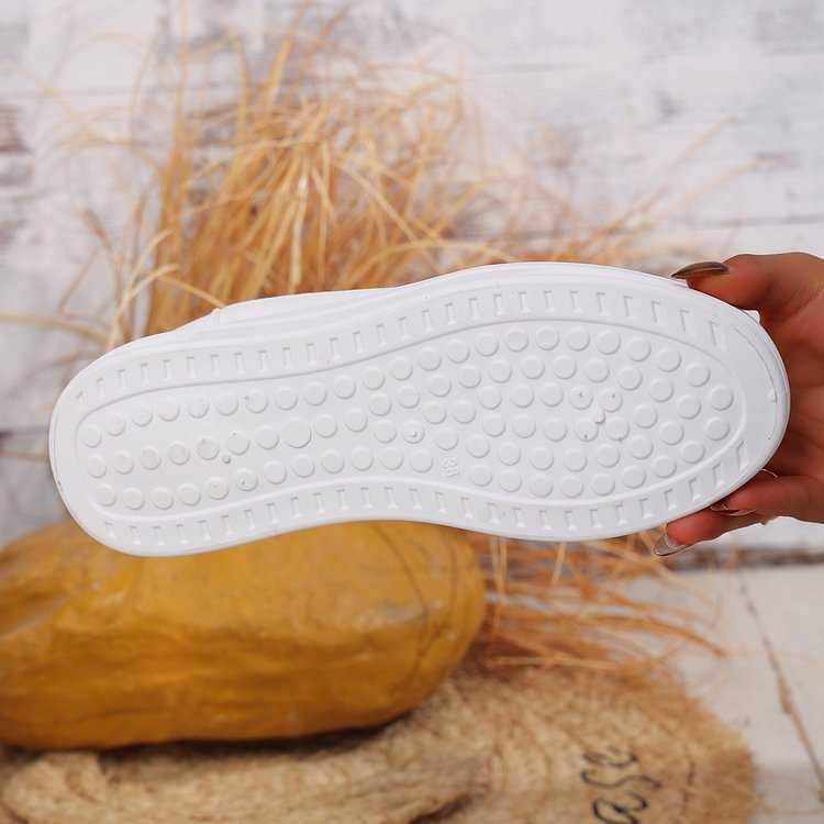 Women's Breathable White Sneakers - Korean Style, Versatile, Casual, Thick-Sole Sports Shoes for Spring and Summer.