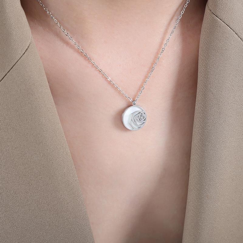 Empress Dowager Zircon Rose Necklace - 18K Gold Titanium Steel Clavicle Chain for Elegant Personality