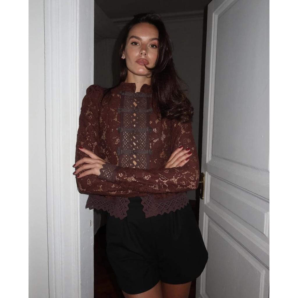 Summer New Women's Lace Crochet Stand Collar Slim Fit Blouse Fashion Elegant Commuter Shirt