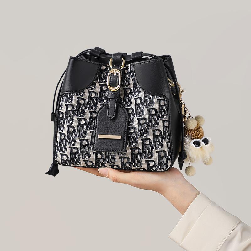 

Сумка-ведро женская летняя новинка 2025 года, изысканная сумка-мессенджер, холщовая сумка через плечо, женская сумка премиум-класса, багаж