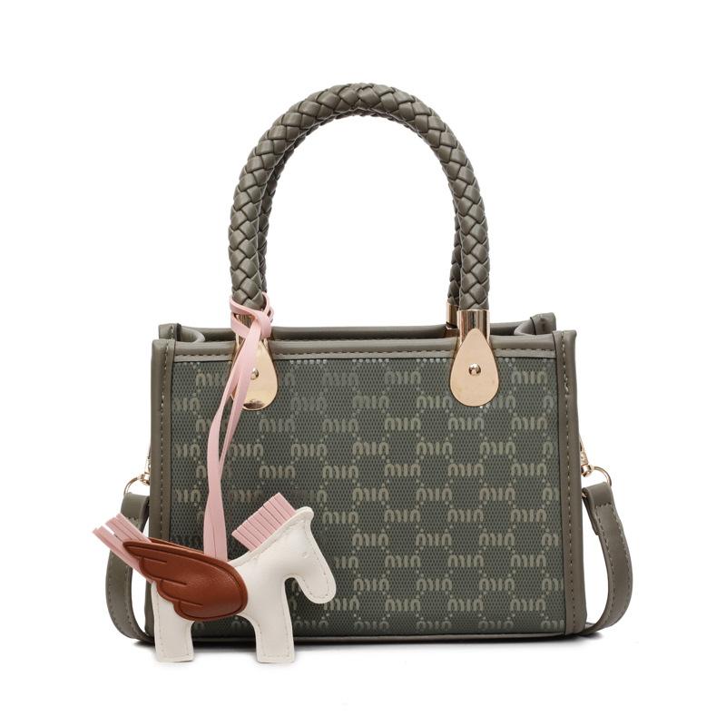 

Маленькая квадратная сумка для ручной носки, женская новая модная трендовая сумка через плечо, сумка-мессенджер для поездок на работу no pendant зелёный