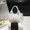 2025 New Popular Bucket Bag Women's Messenger Bag Light Luxury Niche High-end Commuter Handbag Women