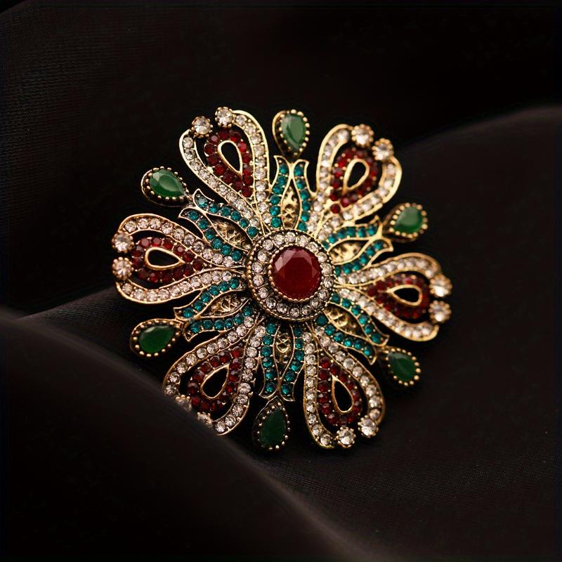 

Baroque Classic Crystal Badges Brooch For Women Men Retro Rhinestone Pin Accessories