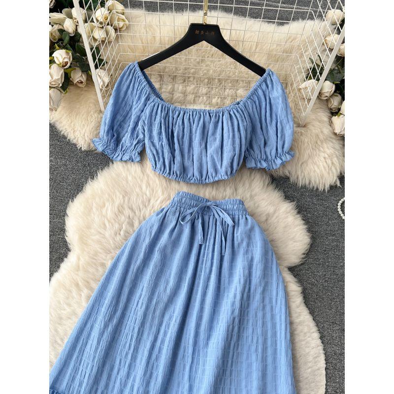 Age-Reducing Seaside Holiday Midriff-Baring Top Versatile Two-Piece Set