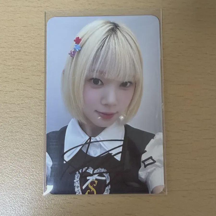 

Юнис Свиш Макстар 3-й победитель видеозвонка Подписанная фотокарточка Котоко Мой автограф фотокарточка