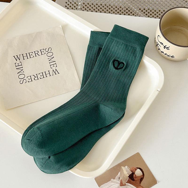 

Женские осенние носки из хлопка с вышивкой Autumn Love и милым рисунком Lovely Everything 1 pair зелёный