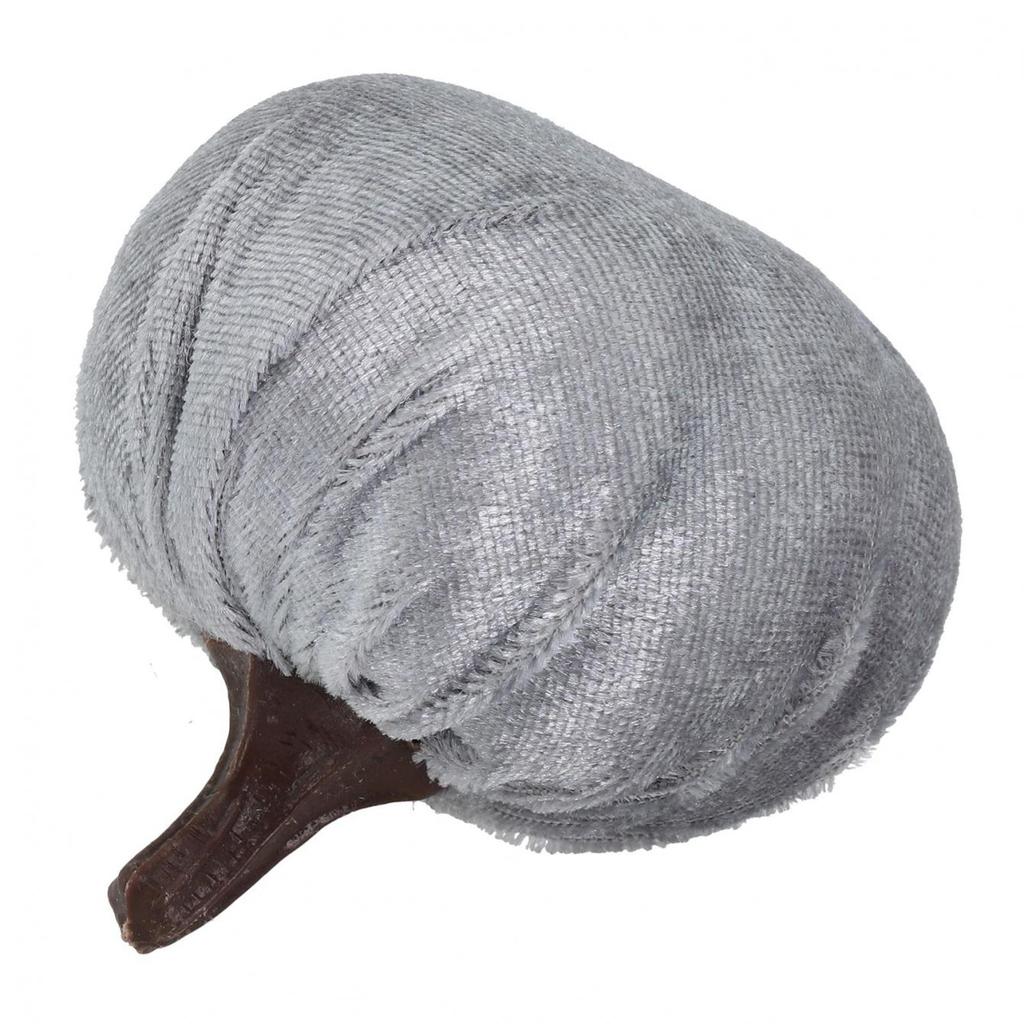 Easily Incorporate Faux Pumpkins into Your Seasonal Decorations Today