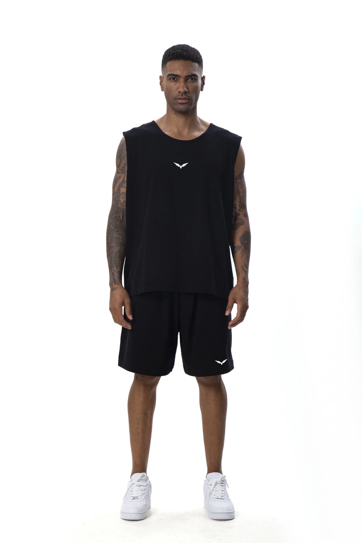 

Мужской комплект больших размеров сверху и снизу Fenar с шортами Atlanta Love Story