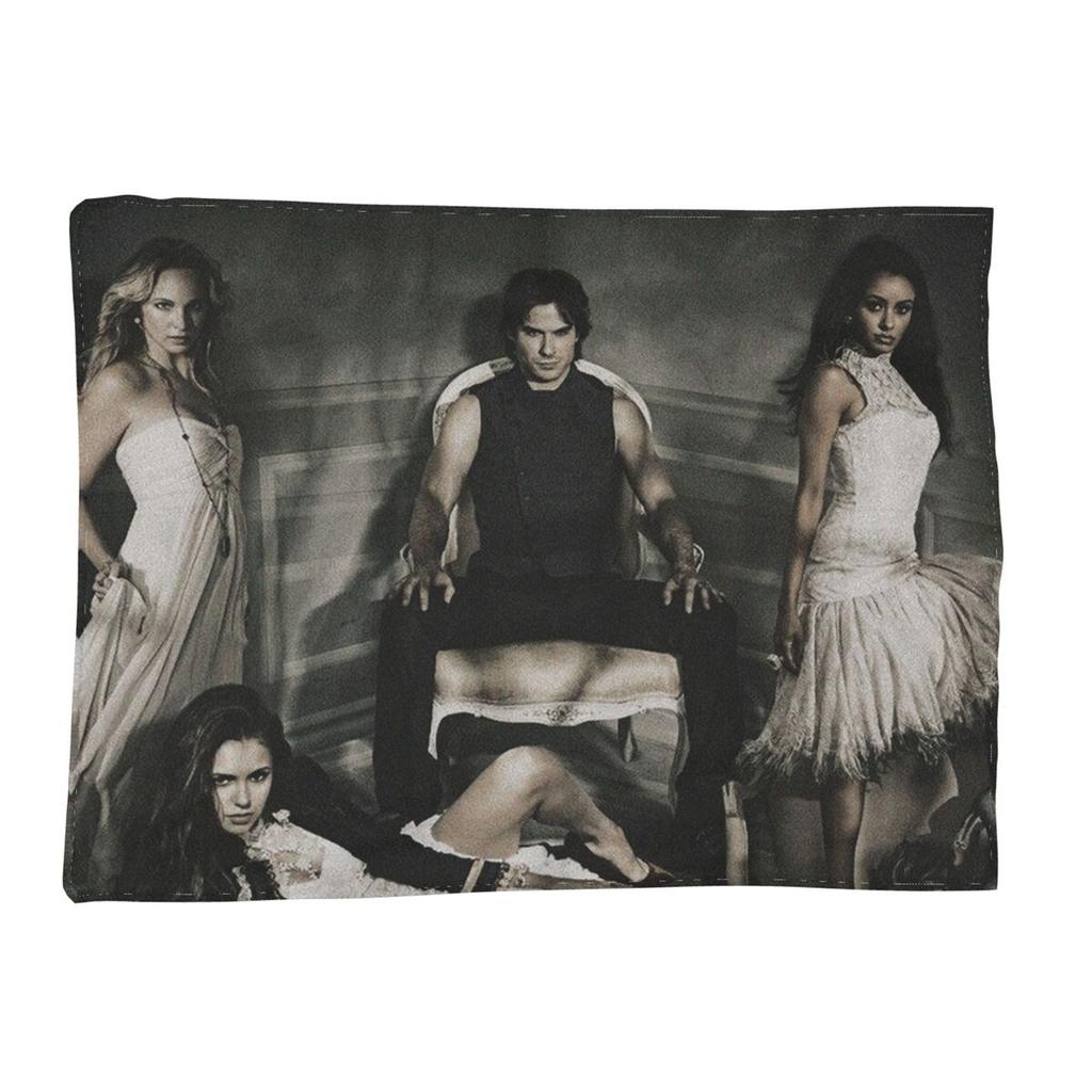 The Vampire Diaries Damon Salvatore Blanket Soft Warm Flannel Throw Blanket Bedding for Bed Living room Picnic Travel Home Couch