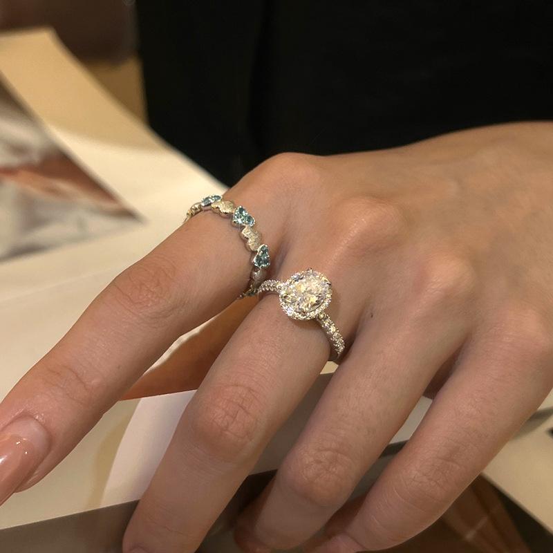 Silver  Full Diamond Oval Ring Exquisite New In Light Luxury Fashion Exquisite Engagement Rings for Women Wedding