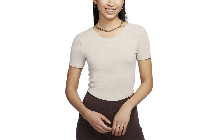 Nike Sportswear Chill Knit T shirt FN3664-104 M