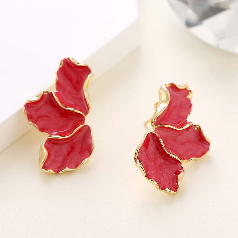 Vintage White Oil Dripping Flower Stud Earrings For Women Korean Metal Irregular Petal Post Earrings Zircon Party Accessories