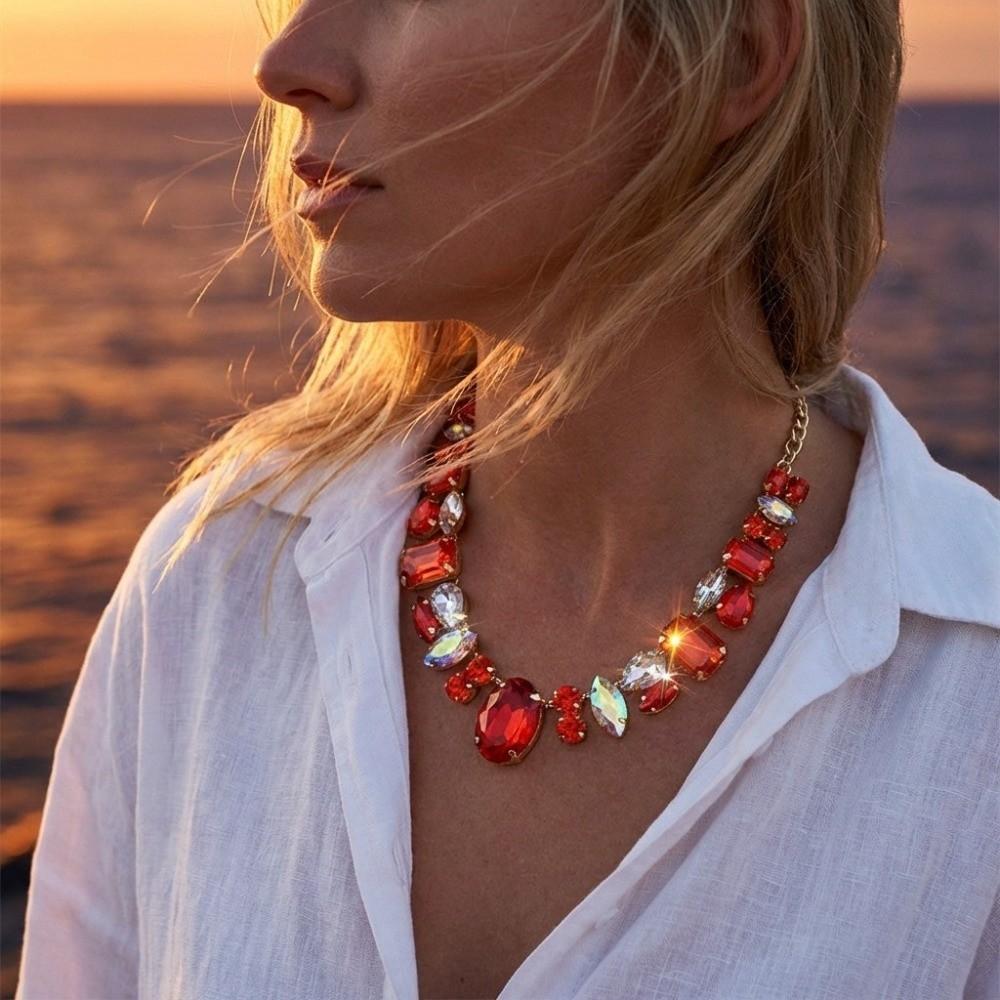 Decoration Vintage Chunky Necklace Charm Exaggerated Necklace Rhinestone Necklace  Gifts