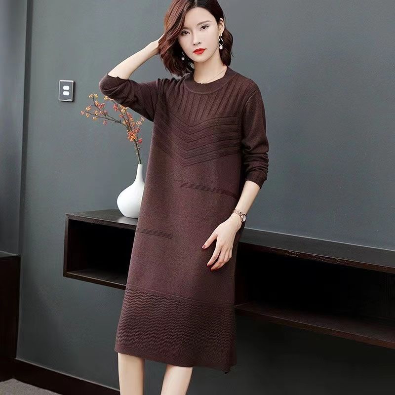 Pletené svetrové šaty ke kolenům pro ženy Podzimní a zimní stylový pulovr střední délky a jednobarevné pletené šaty s dlouhým rukávem Pulovr