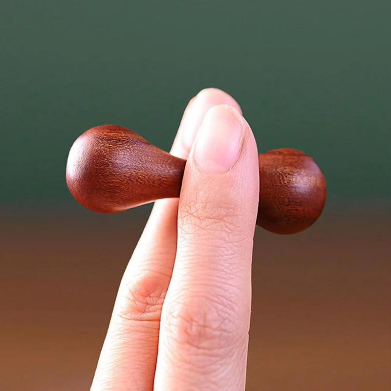 Natural Sandalwood Dual Head Facial Massager Smooth Surface Ergonomic Handle For Daily Acupressure Skincare Relaxation