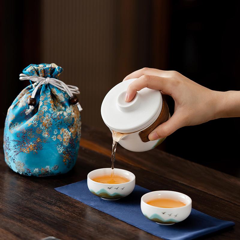 Business Portable Small Gift: New Chinese Outdoor Camping Coarse Pottery Qingshan Yanhe Teapot, Car Express Cup Tea Set