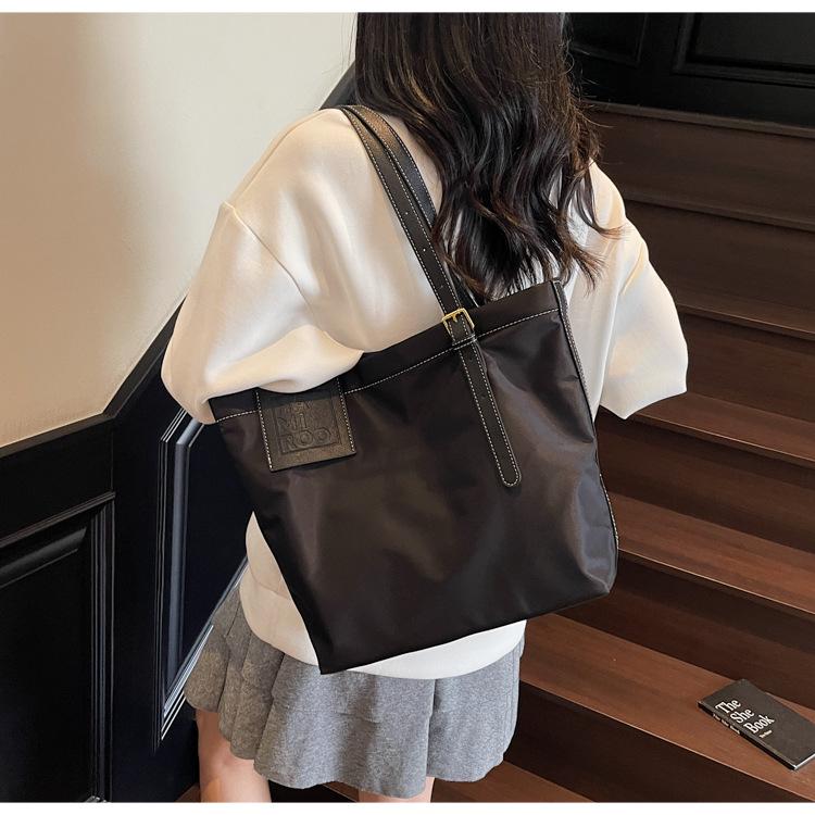 Women's 2025 Autumn Versatile Large-Capacity High-End Commuting Shoulder Tote Bag