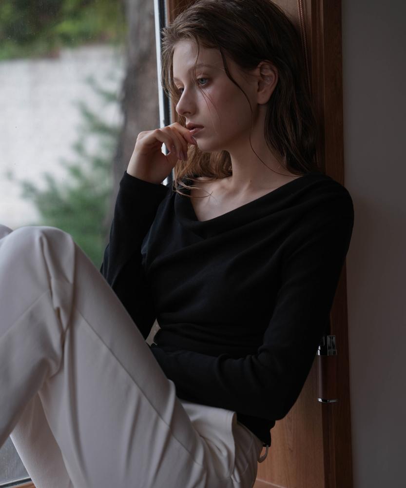 DEHEVE Drape Neck Long Sleeve [Black]