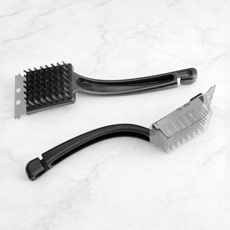 Stainless Steel BBQ Grill Cleaning Brush - Outdoor Rust & Dirt Removal Tool.